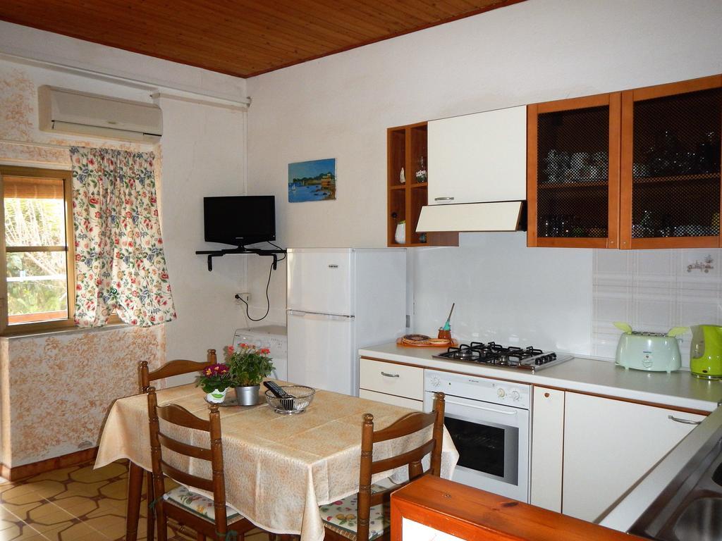 Appartamenti By The Hill Fertilia Exterior photo